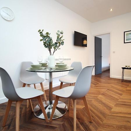Fully Equipped Kitchen, Parking, City Centre 斯旺西 外观 照片