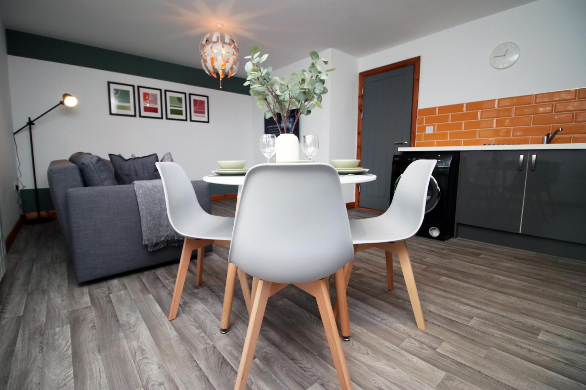 Fully Equipped Kitchen, Parking, City Centre 斯旺西 外观 照片