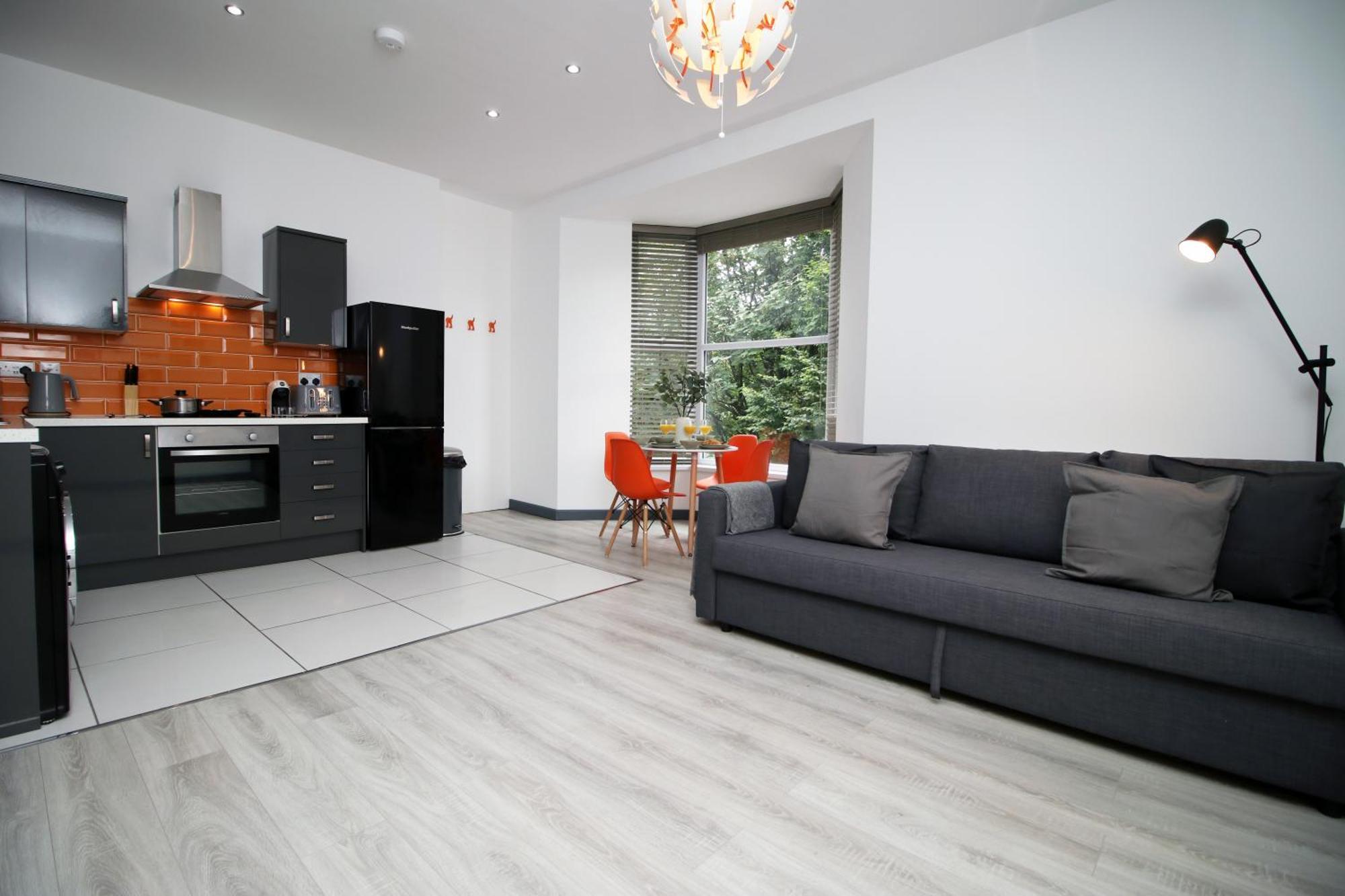 Fully Equipped Kitchen, Parking, City Centre 斯旺西 外观 照片