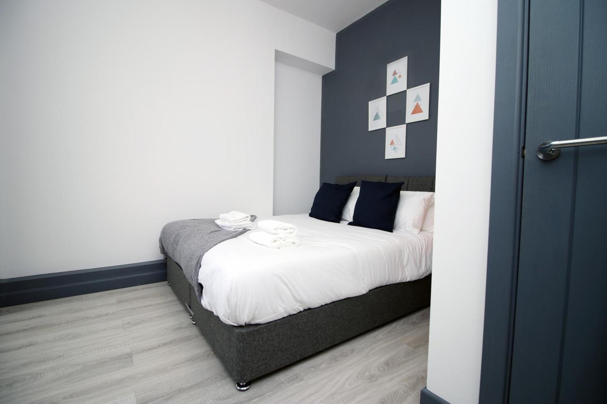 Fully Equipped Kitchen, Parking, City Centre 斯旺西 外观 照片