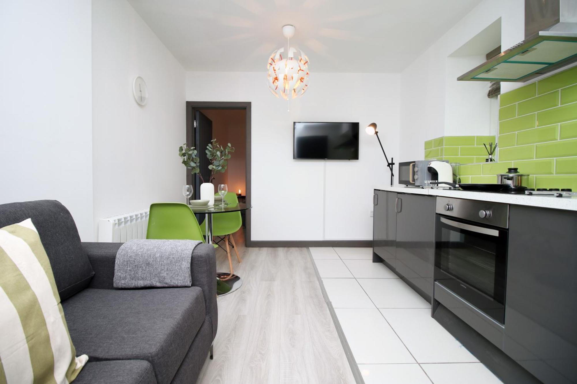 Fully Equipped Kitchen, Parking, City Centre 斯旺西 外观 照片