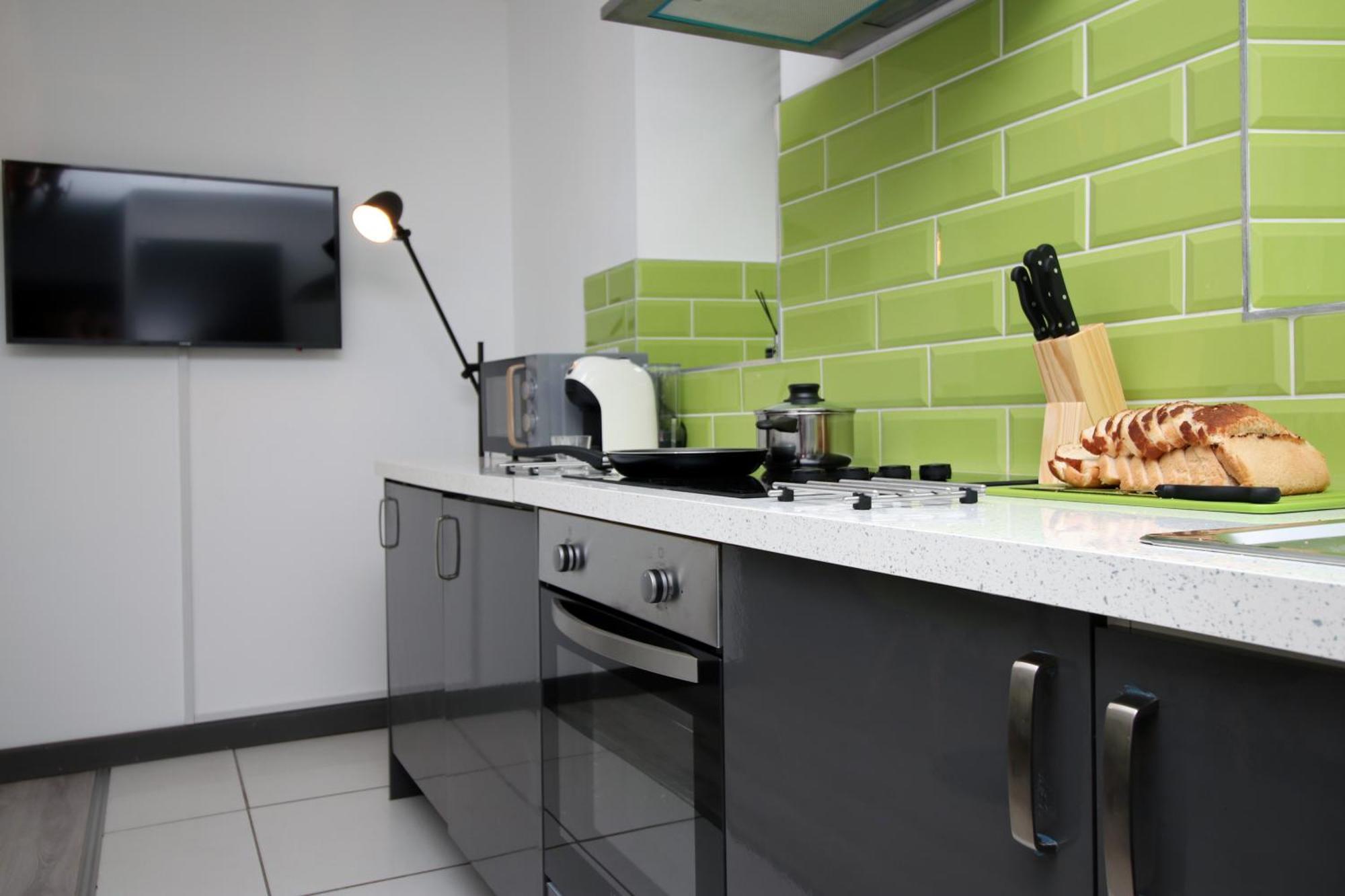 Fully Equipped Kitchen, Parking, City Centre 斯旺西 外观 照片