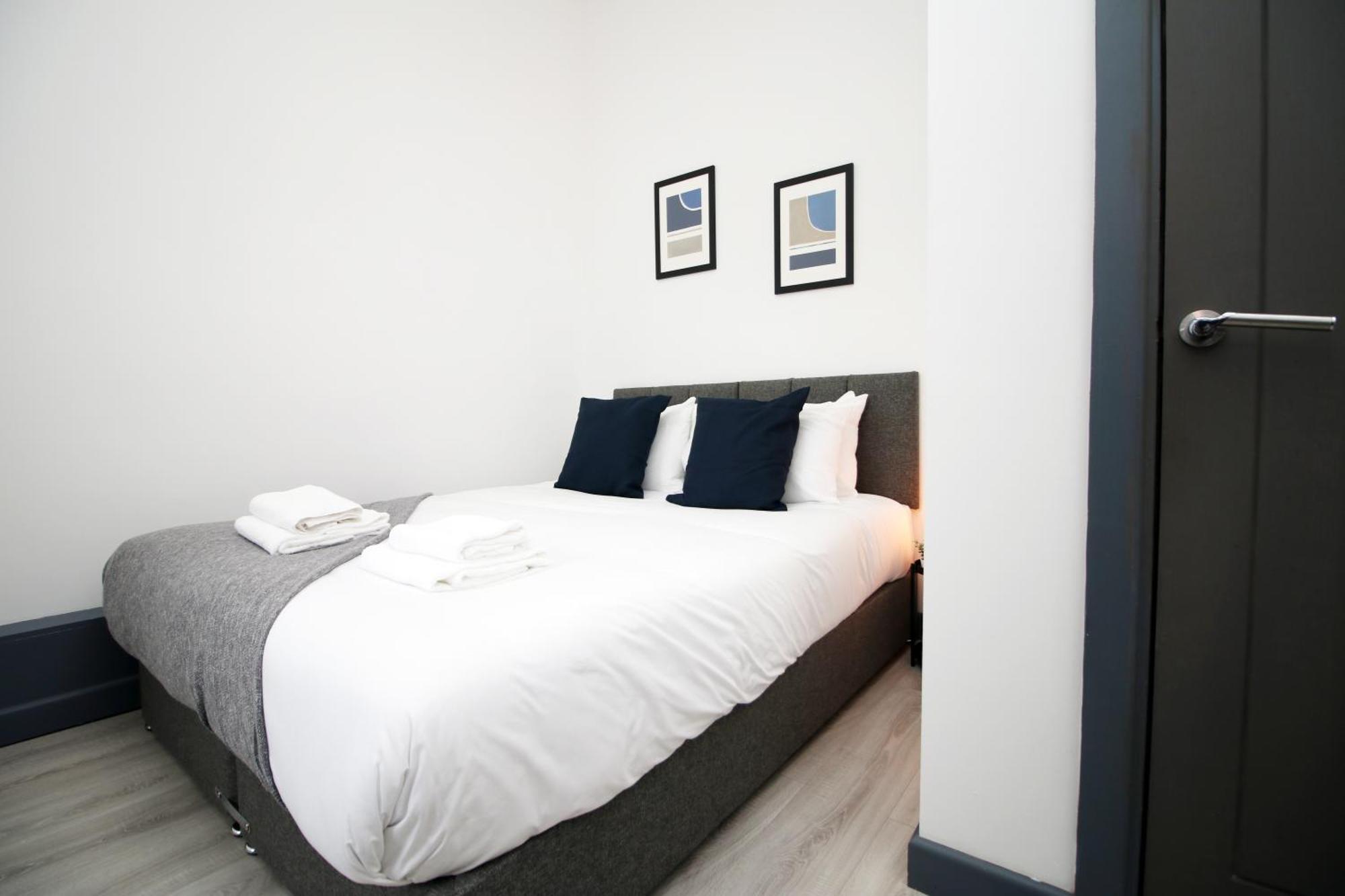 Fully Equipped Kitchen, Parking, City Centre 斯旺西 外观 照片