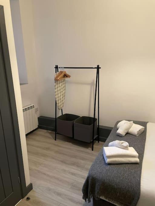 Fully Equipped Kitchen, Parking, City Centre 斯旺西 外观 照片